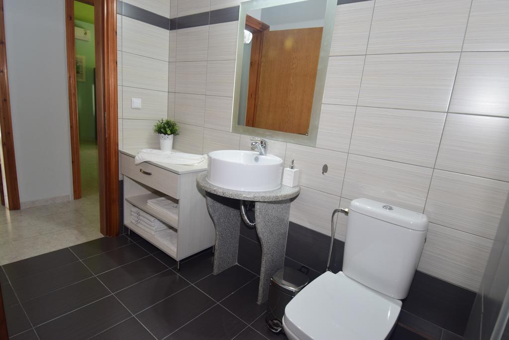 Bourlis Apartments أسبروبالتا المظهر الخارجي الصورة